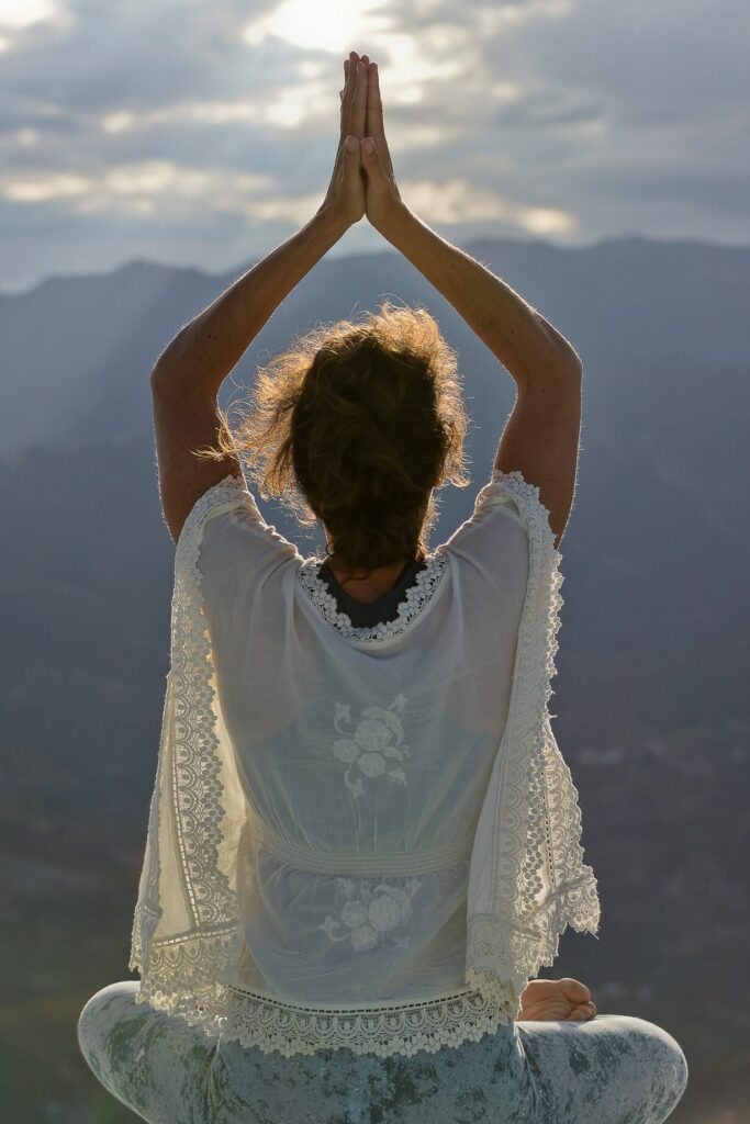 MYSTIC YOGA 2 edited Retiro de verano 2025